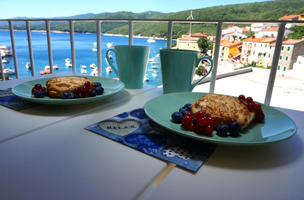 Studio Apartment Michelle - Intermezzo With Sea View Rabac Exterior foto