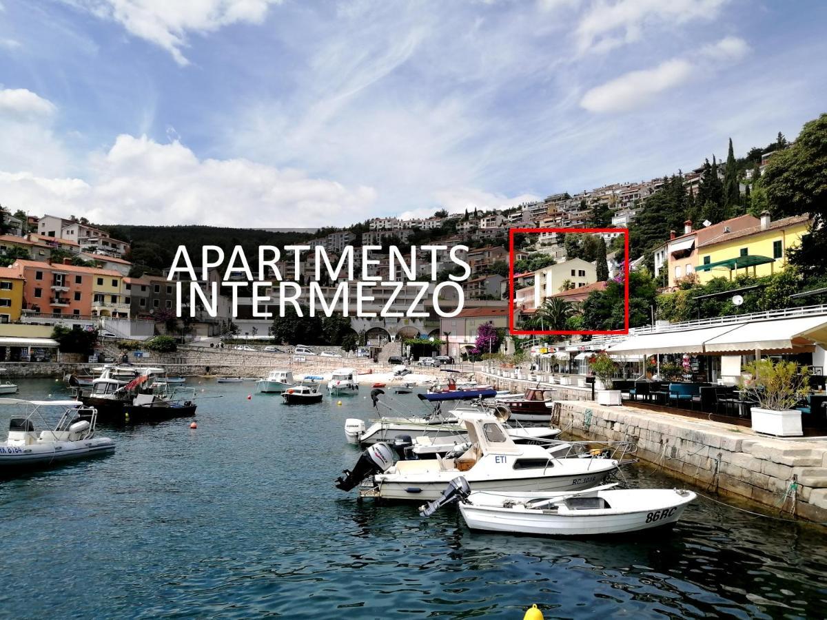 Studio Apartment Michelle - Intermezzo With Sea View Rabac Exterior foto