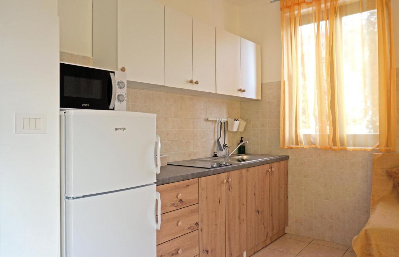 Studio Apartment Michelle - Intermezzo With Sea View Rabac Exterior foto