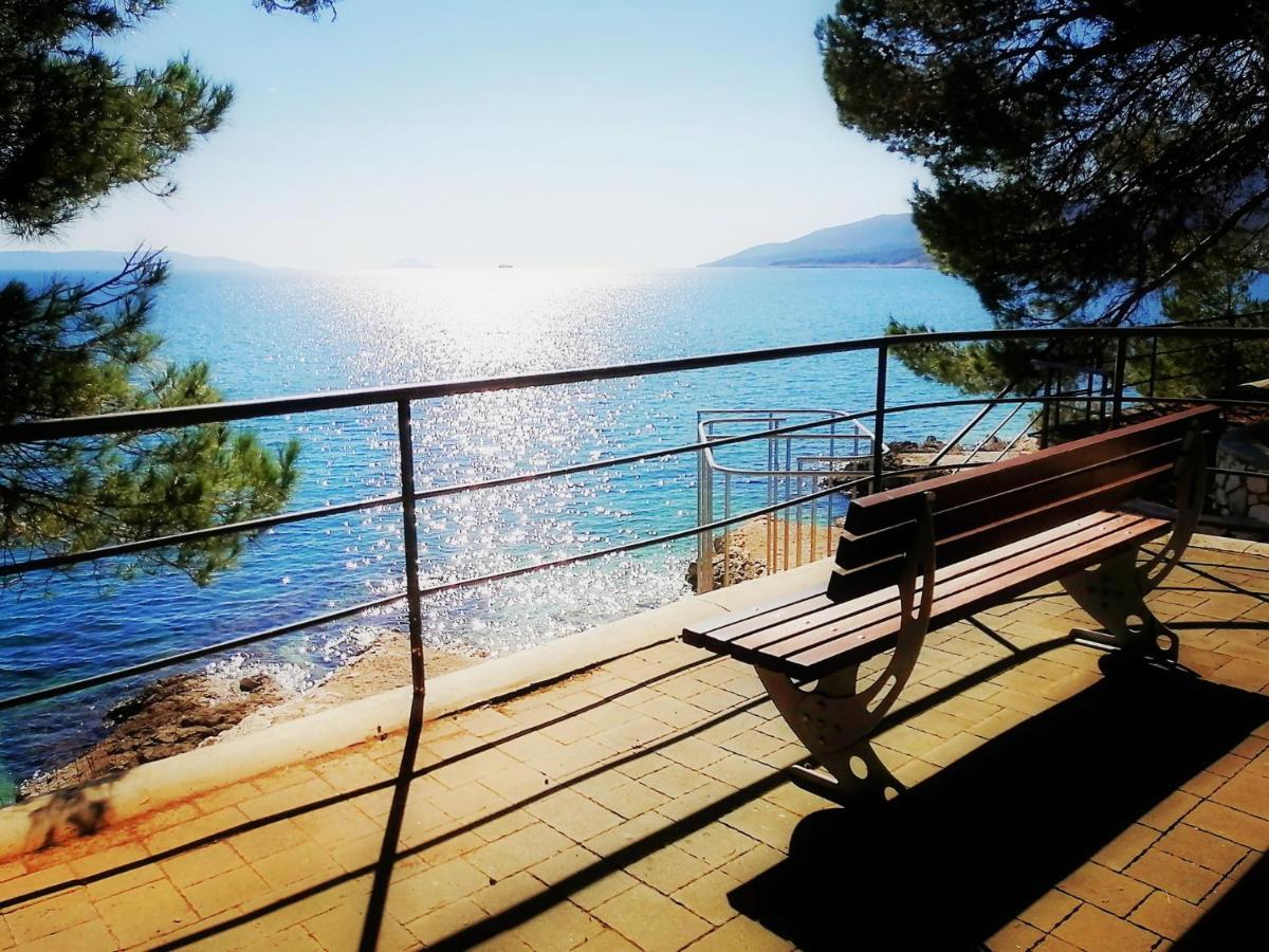 Studio Apartment Michelle - Intermezzo With Sea View Rabac Exterior foto