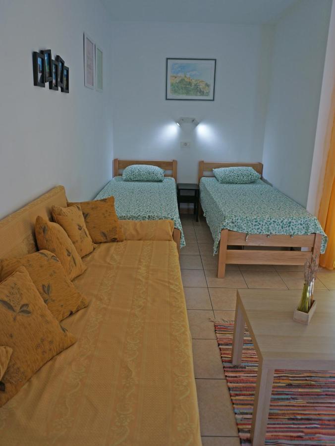 Studio Apartment Michelle - Intermezzo With Sea View Rabac Exterior foto